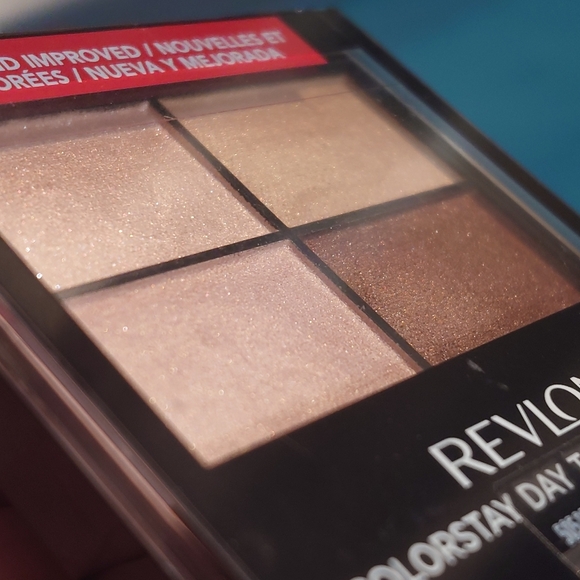 Eyeshadow and Liner Makeup Bundle ALL NWT Revlon Quad liner NYX liner - Picture 8 of 8